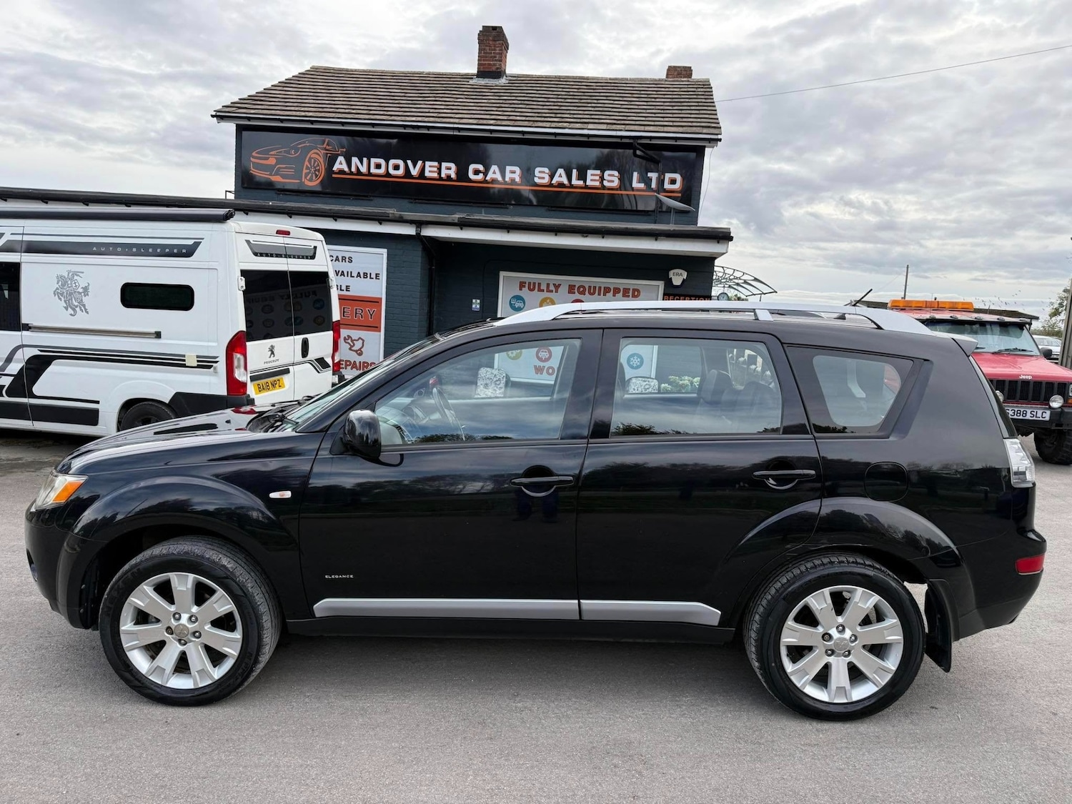 Used Mitsubishi Outlander 2009 for sale - 76343038: Photo 2