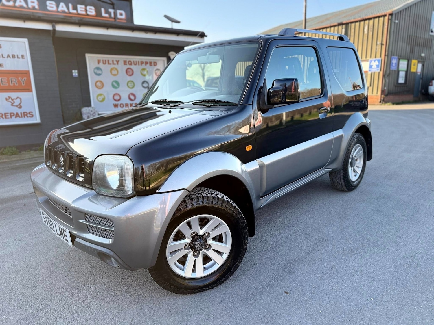 Used Suzuki Jimny 2010 for sale - 77045515: Photo 2