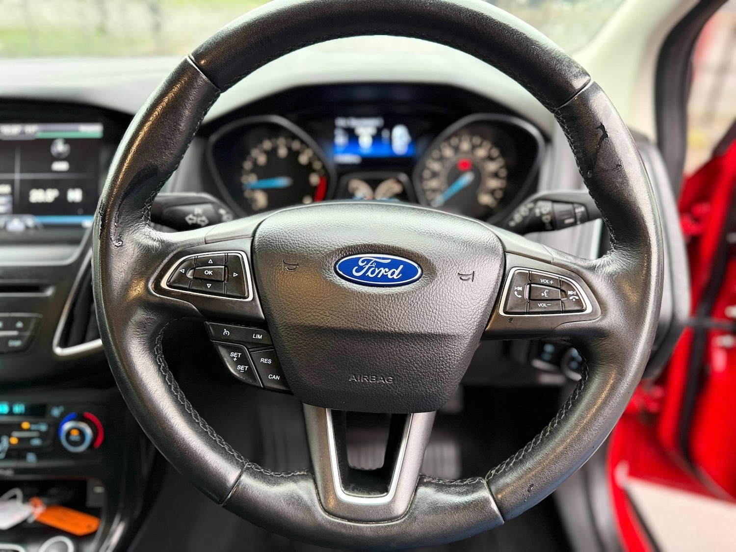 Used Ford Focus 2015 for sale - 76982619: Photo 16