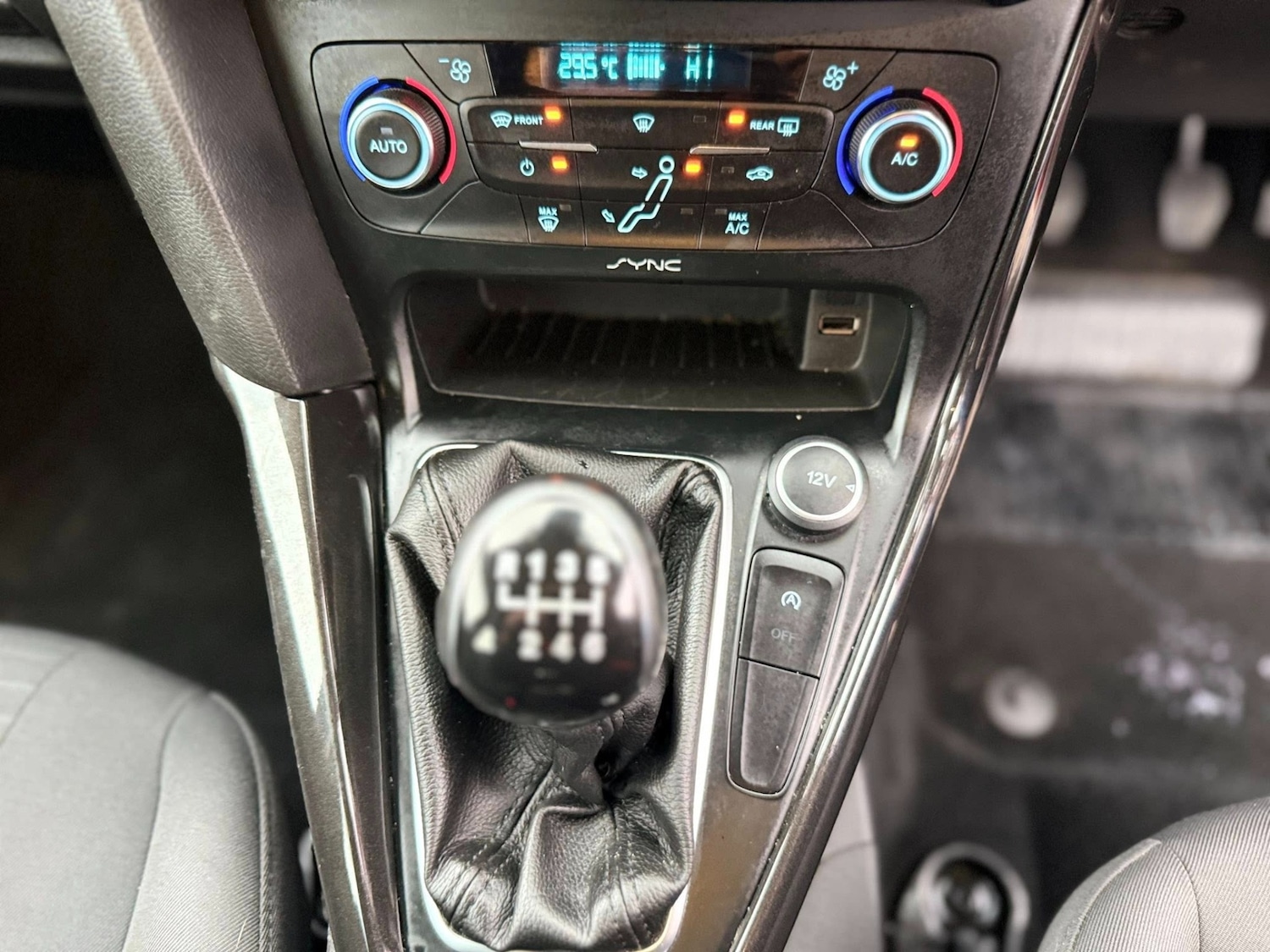 Used Ford Focus 2015 for sale - 76982619: Photo 18