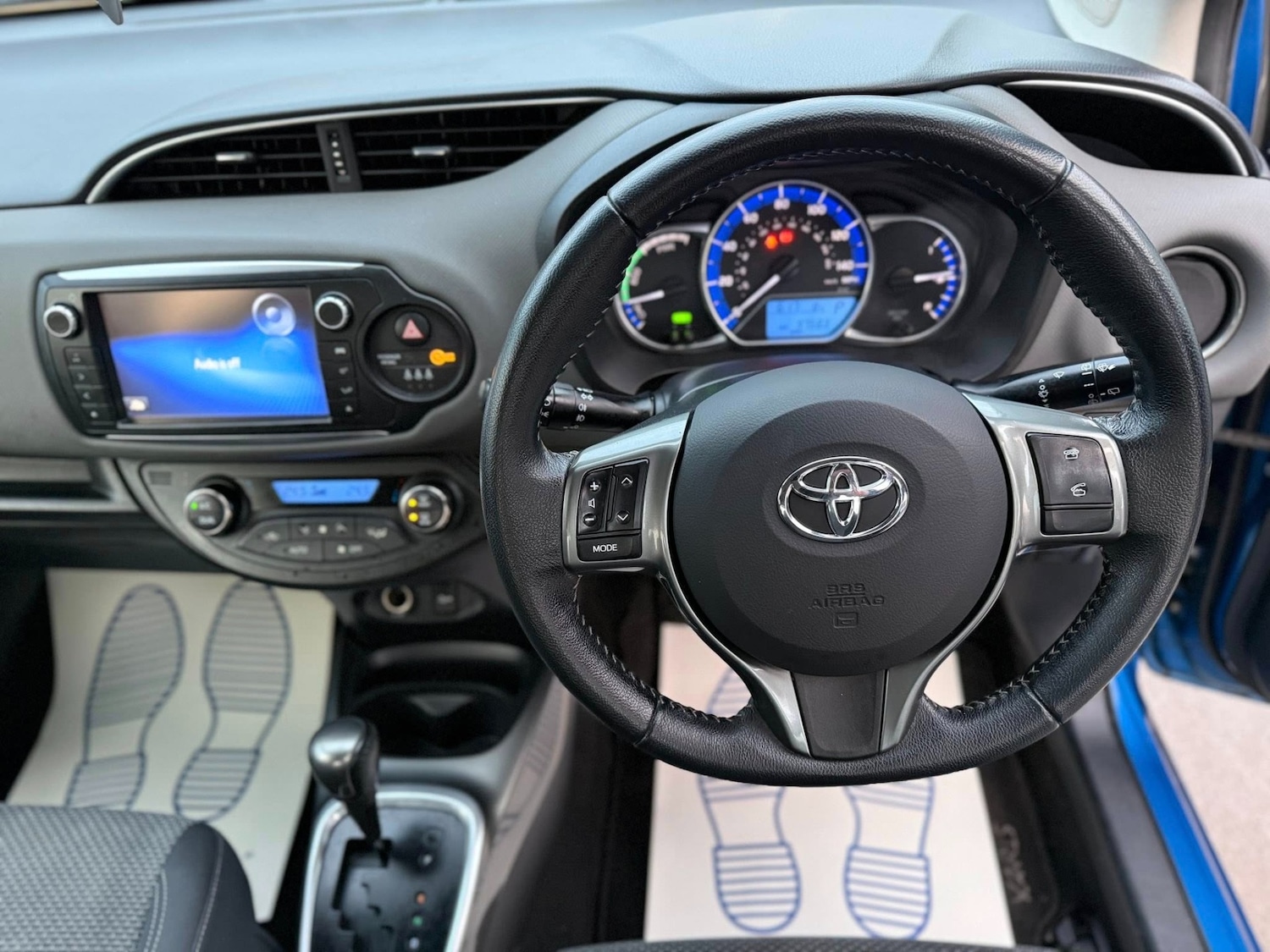 Used Toyota Yaris 2015 for sale - 77811111: Photo 15