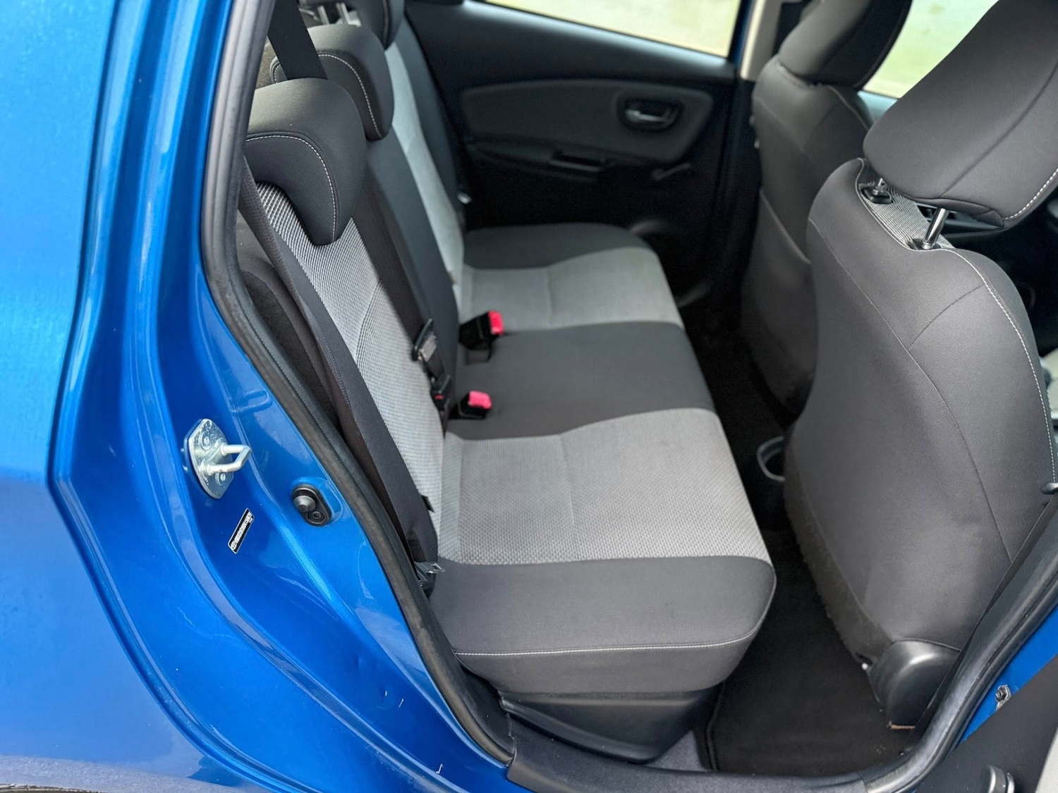 Used Toyota Yaris 2015 for sale - 77811111: Photo 16