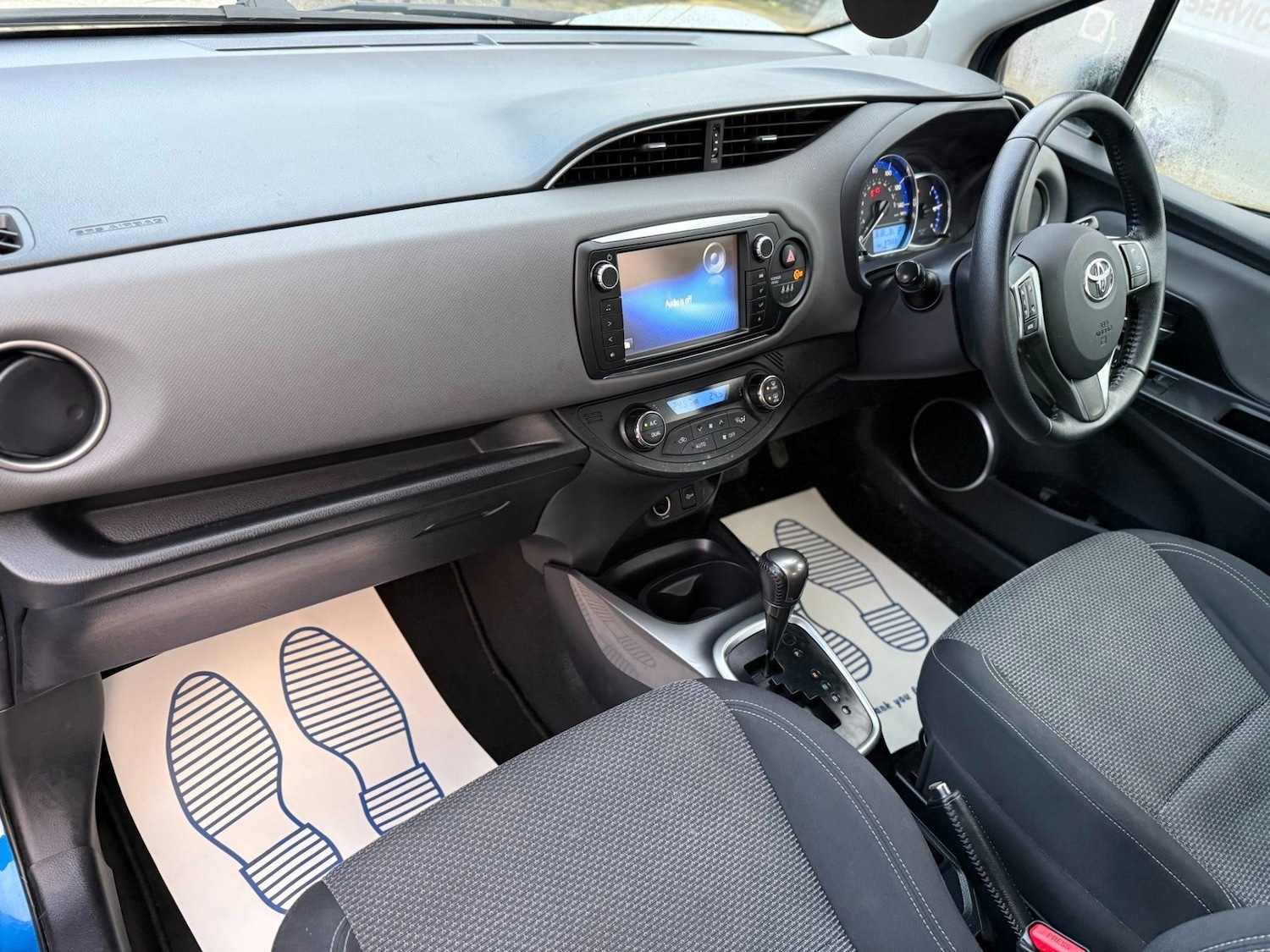 Used Toyota Yaris 2015 for sale - 77811111: Photo 19