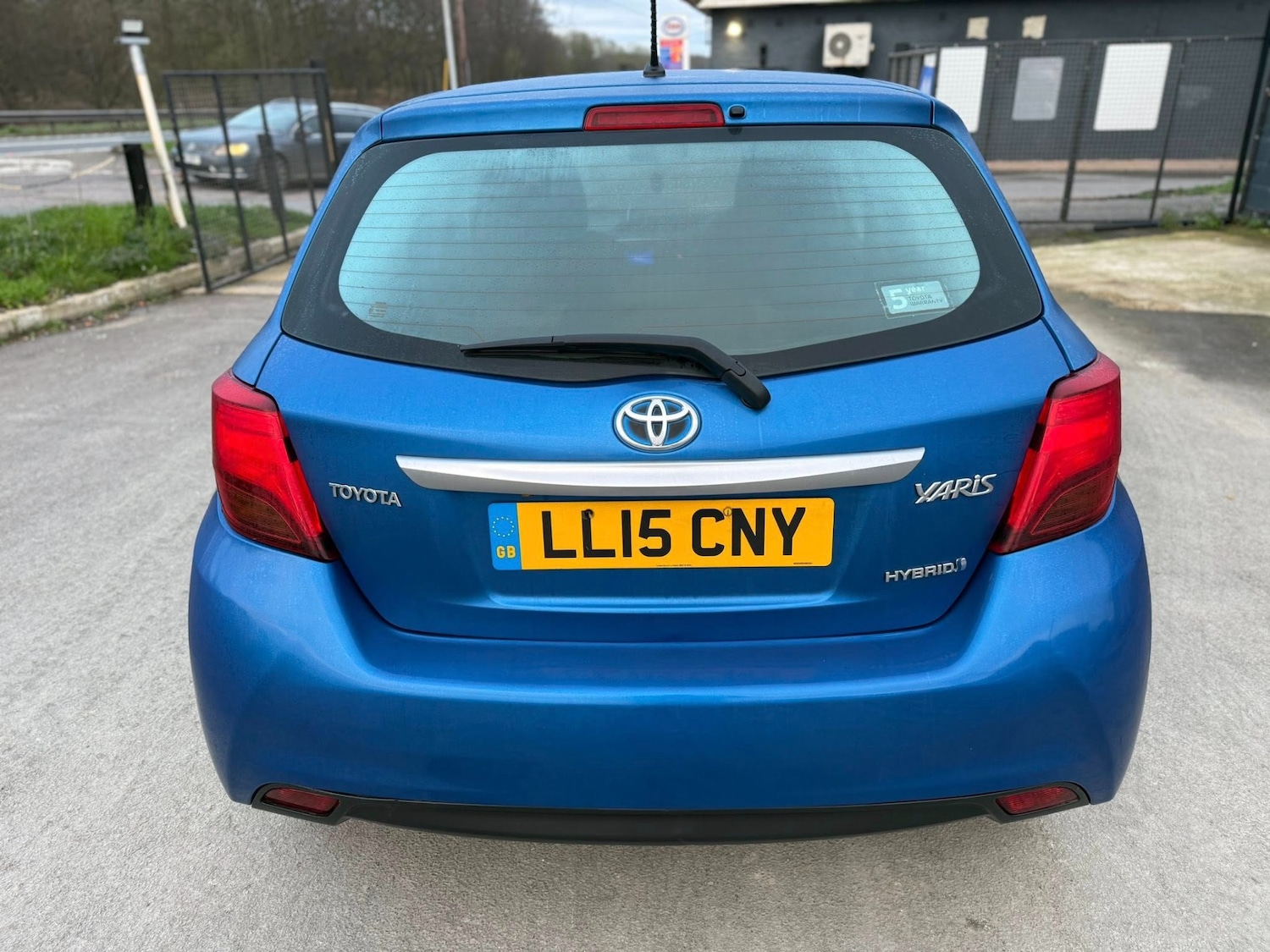 Used Toyota Yaris 2015 for sale - 77811111: Photo 5