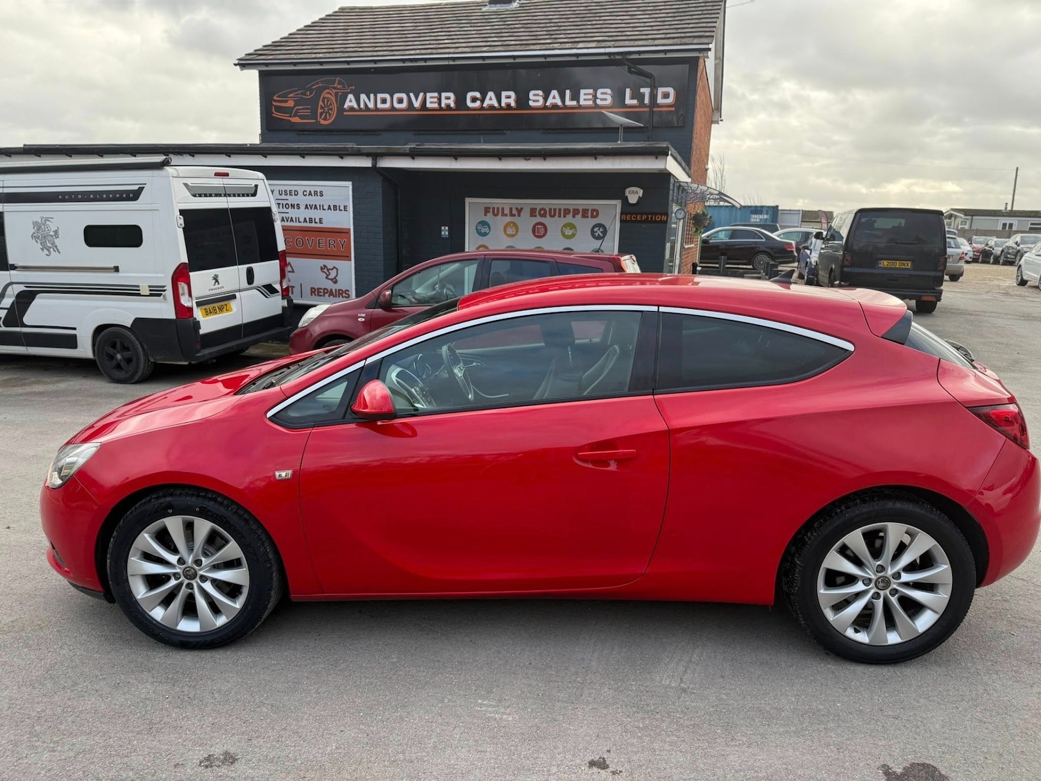 Used Vauxhall Astra GTC 2013 for sale - 77568569: Photo 2