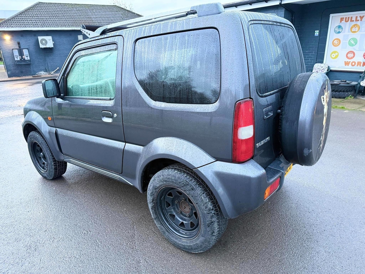 Used Suzuki Jimny 2012 for sale - 76587782: Photo 3