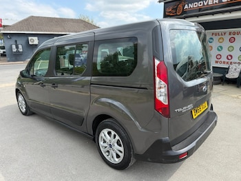 Used Ford Grand Tourneo Connect 2018 for sale - 78456299: Photo
