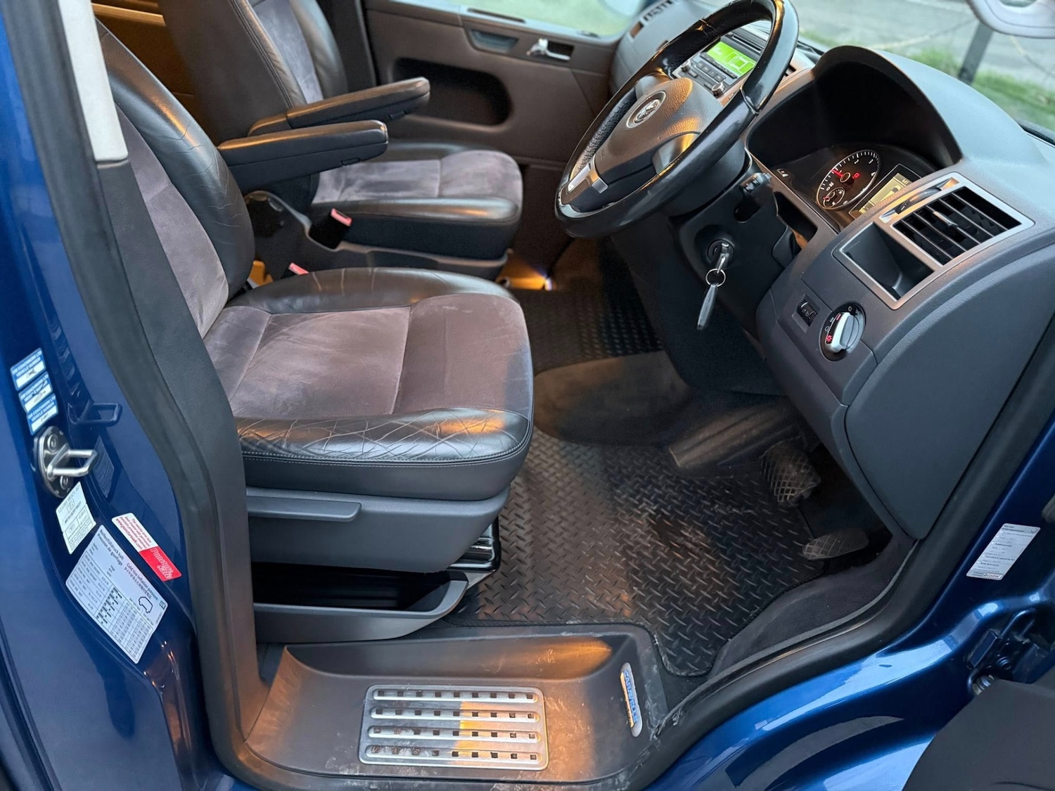 Used Volkswagen Caravelle 2013 for sale - 77742551: Photo 13