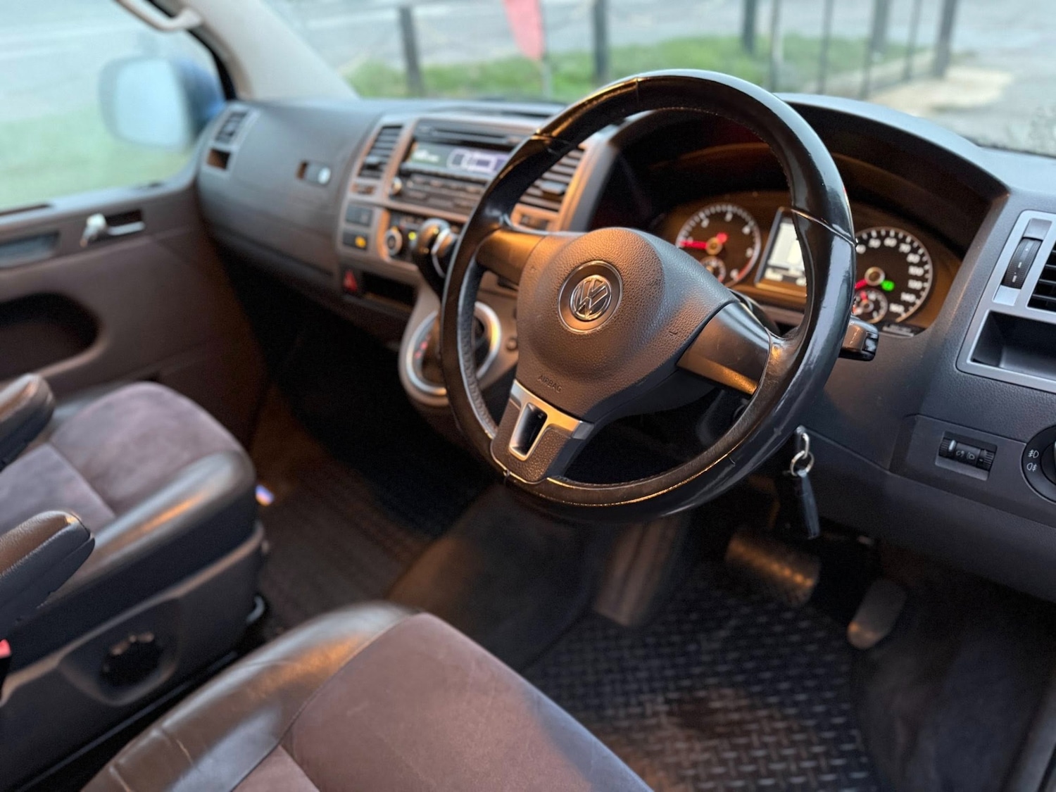 Used Volkswagen Caravelle 2013 for sale - 77742551: Photo 14