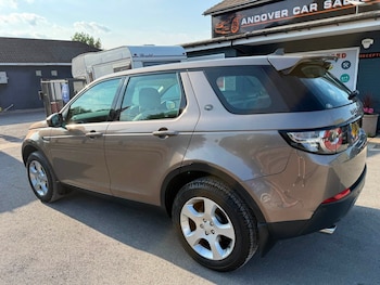 Used Land Rover Discovery Sport 2016 for sale - 79535741: Photo