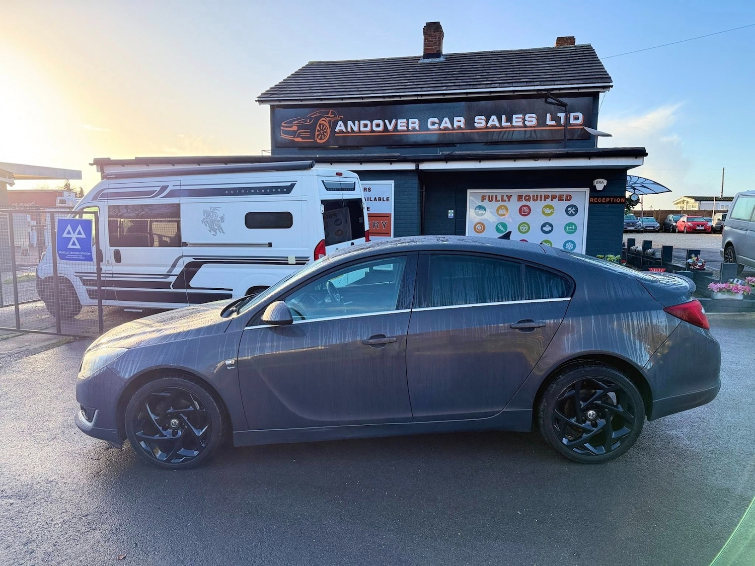 Used Vauxhall Insignia 2015 for sale - 76776474: Photo 2
