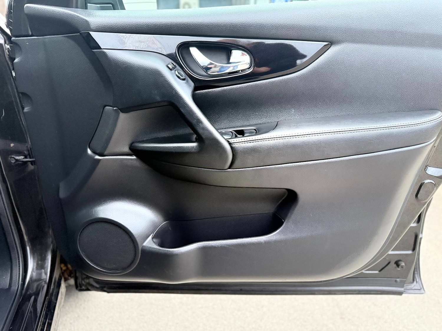 Used Nissan Qashqai 2015 for sale - 77036137: Photo 13