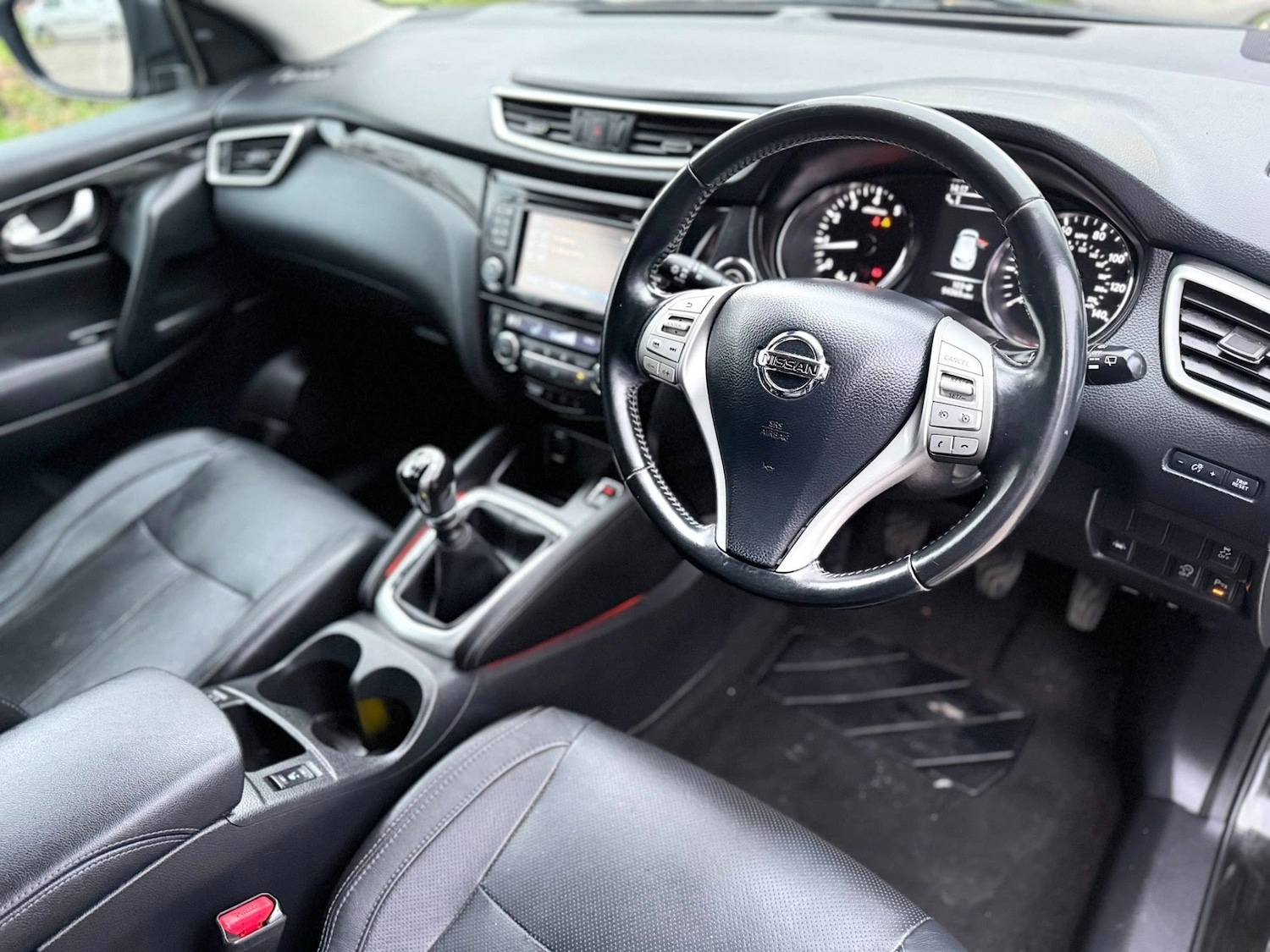 Used Nissan Qashqai 2015 for sale - 77036137: Photo 15