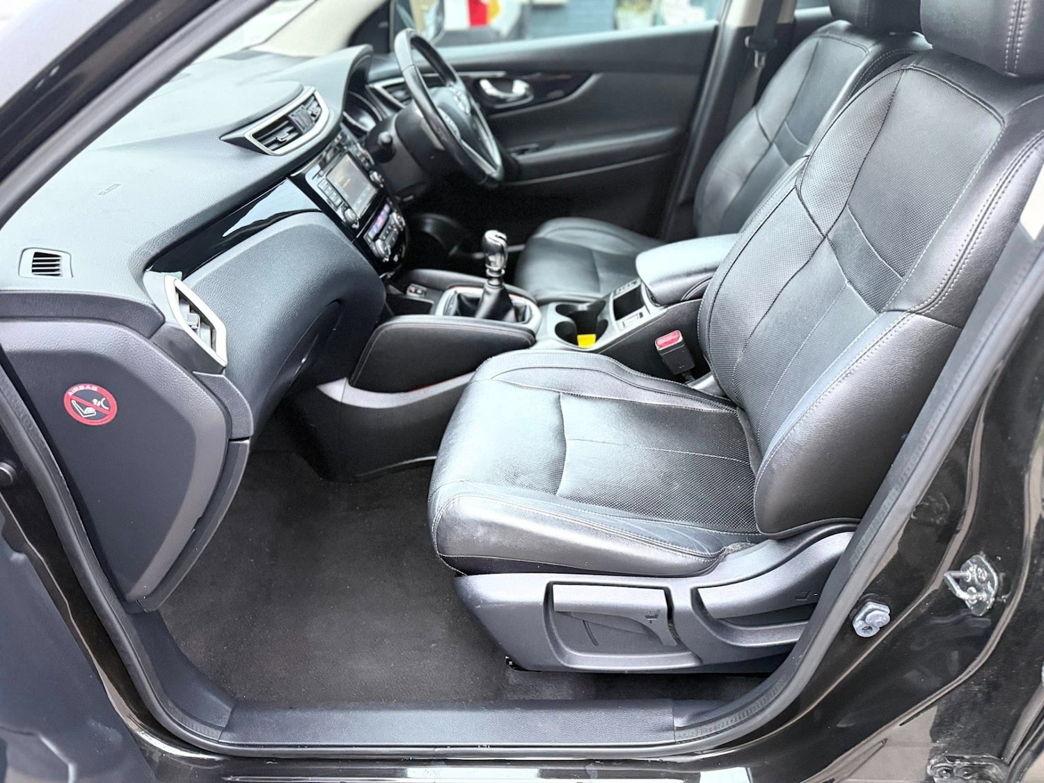 Used Nissan Qashqai 2015 for sale - 77036137: Photo 21