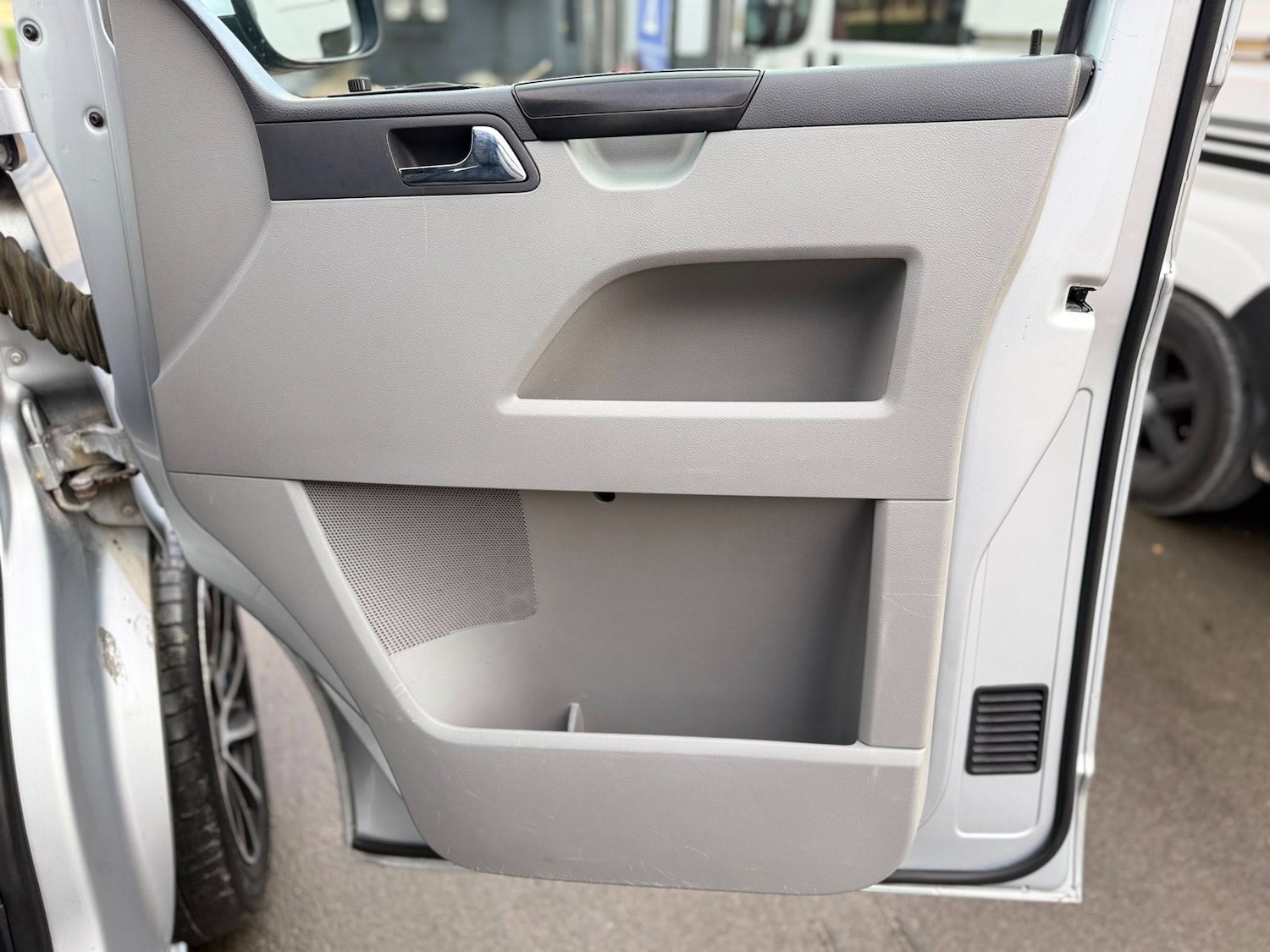 Used Volkswagen Transporter Shuttle 2012 for sale - 76905718: Photo 11