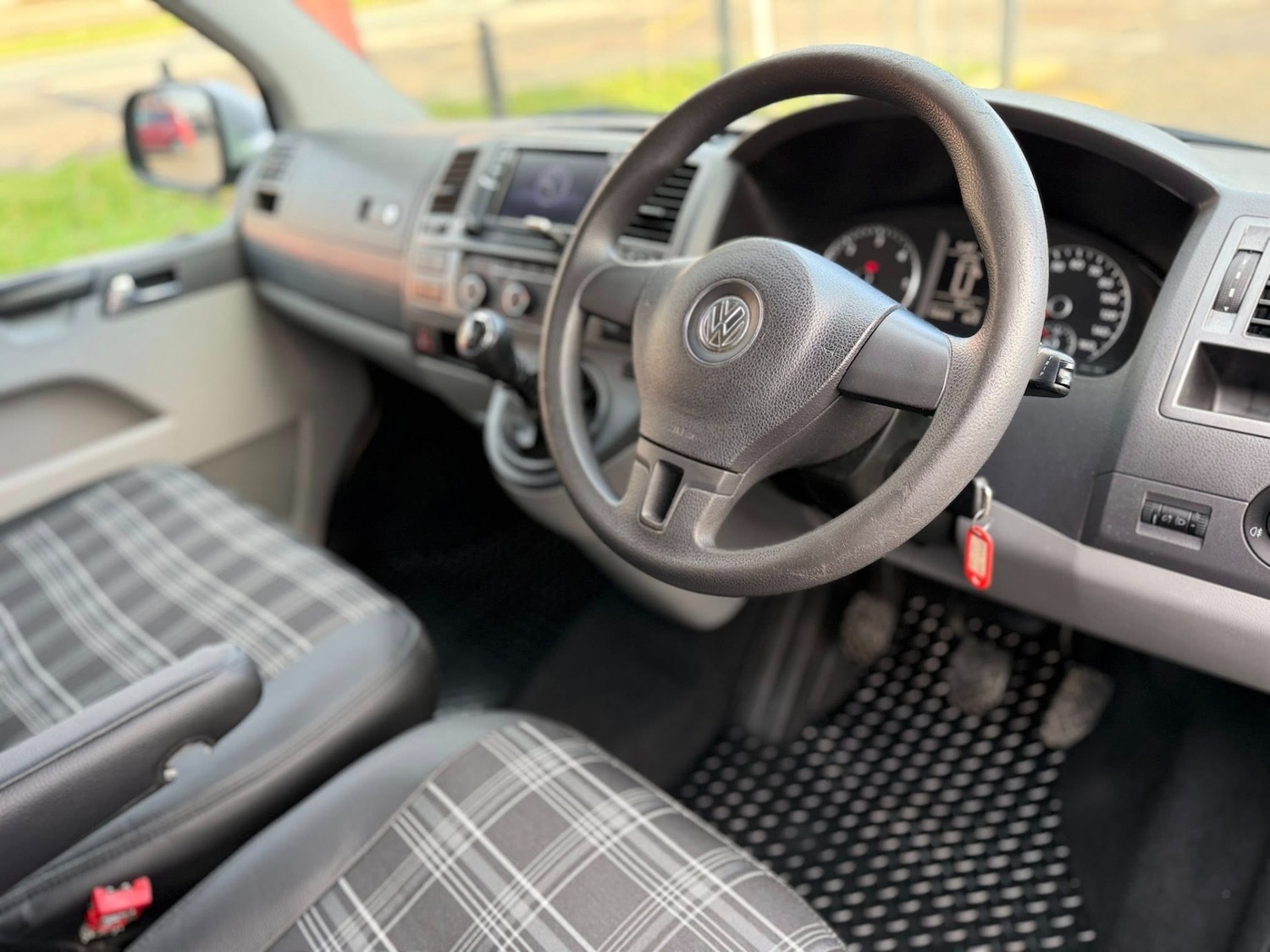 Used Volkswagen Transporter Shuttle 2012 for sale - 76905718: Photo 14