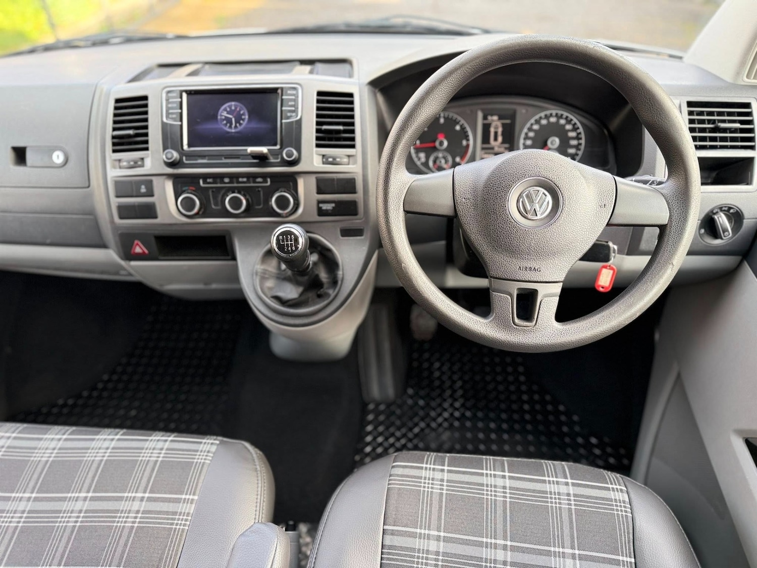 Used Volkswagen Transporter Shuttle 2012 for sale - 76905718: Photo 16