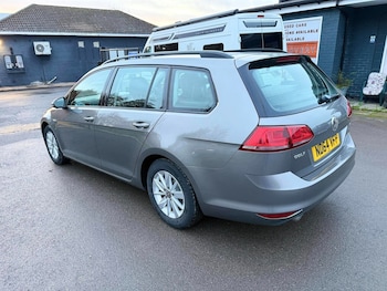 Used Volkswagen Golf 2014 for sale - 76516133: Photo