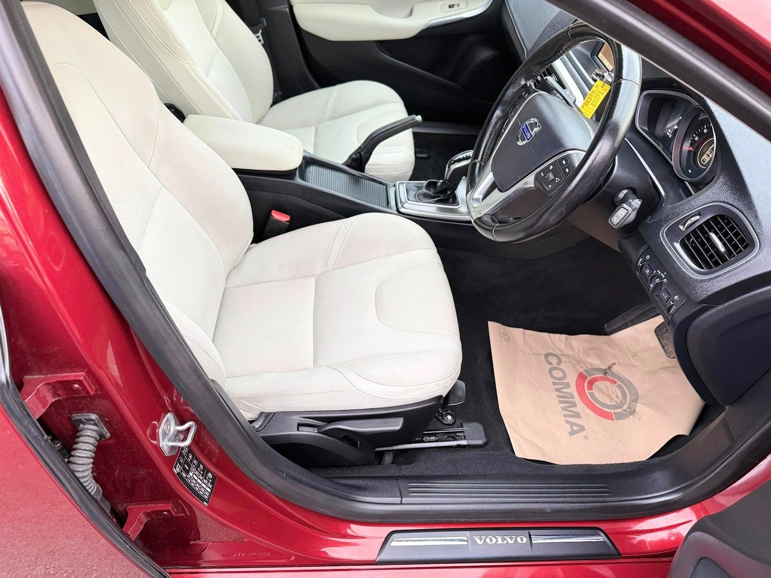 Used Volvo V40 2013 for sale - 76402282: Photo 14