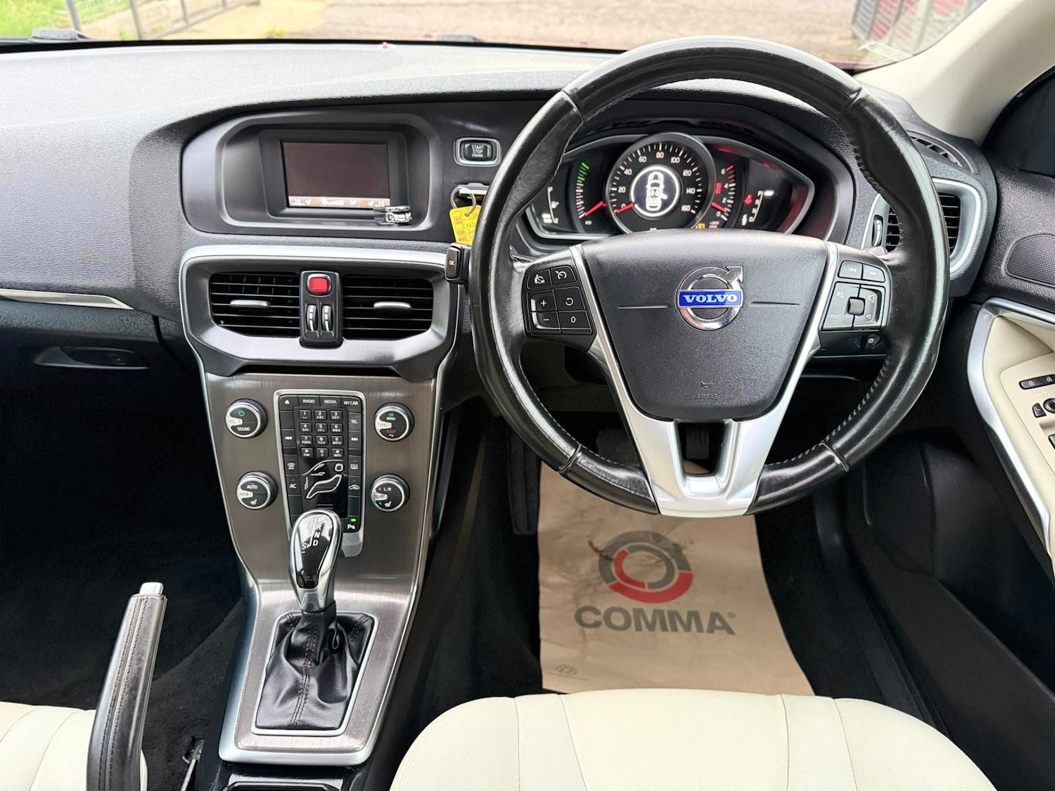 Used Volvo V40 2013 for sale - 76402282: Photo 17