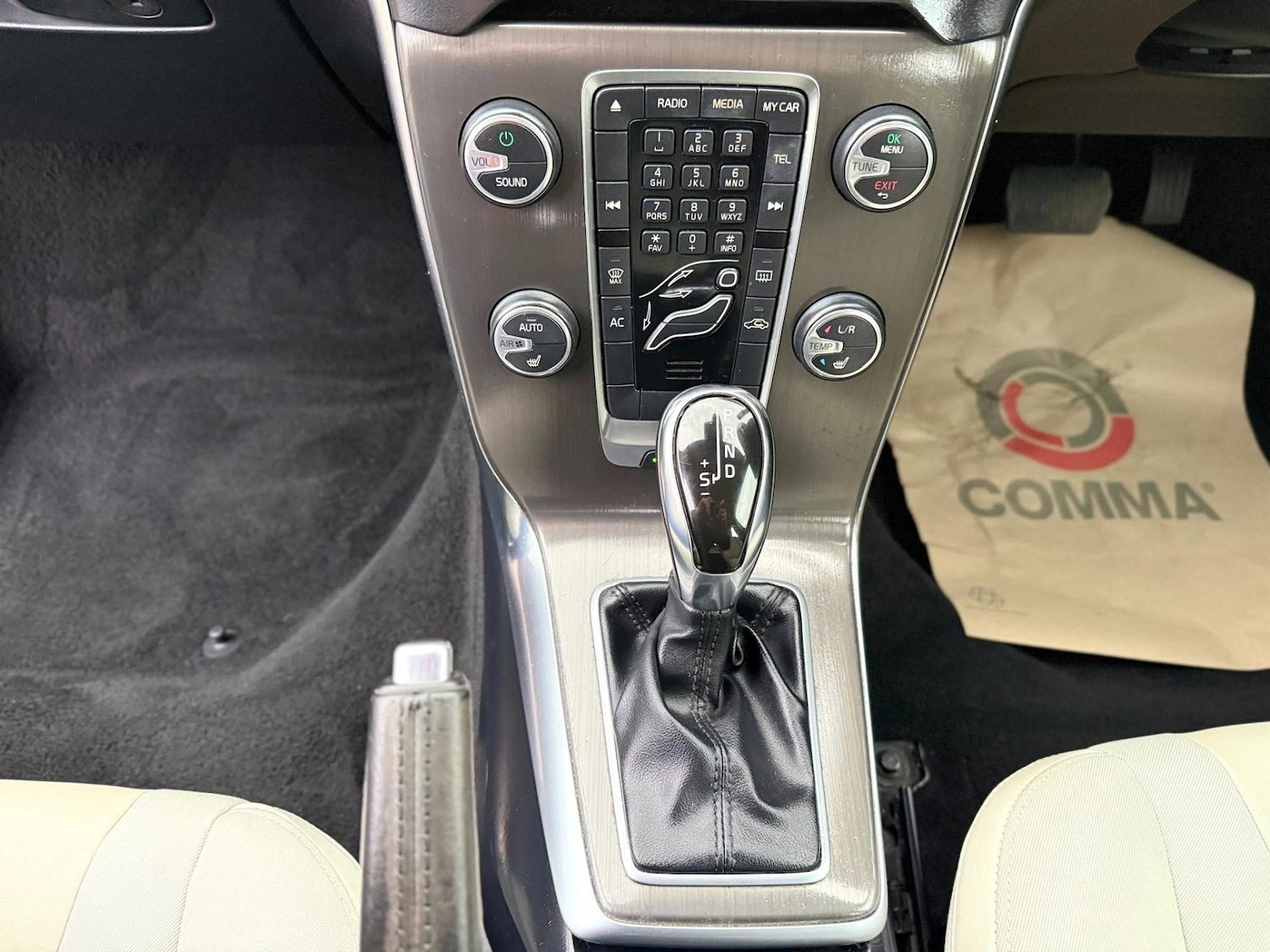 Used Volvo V40 2013 for sale - 76402282: Photo 21