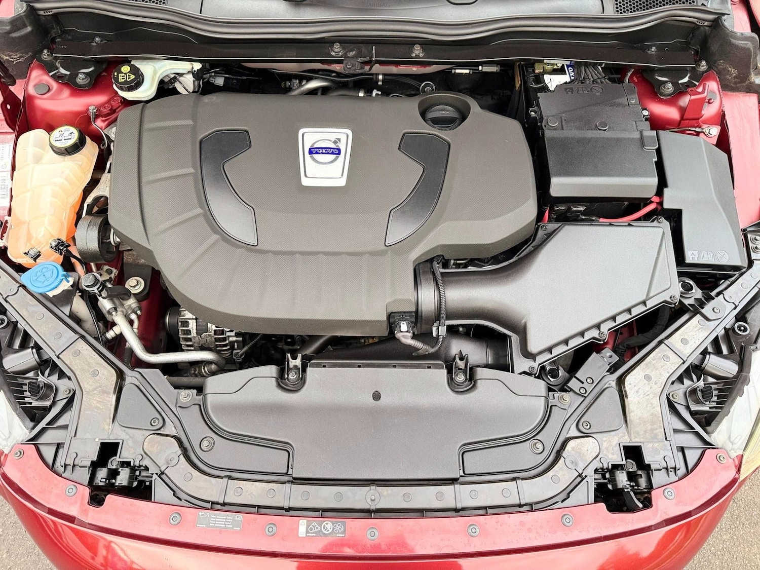 Used Volvo V40 2013 for sale - 76402282: Photo 23