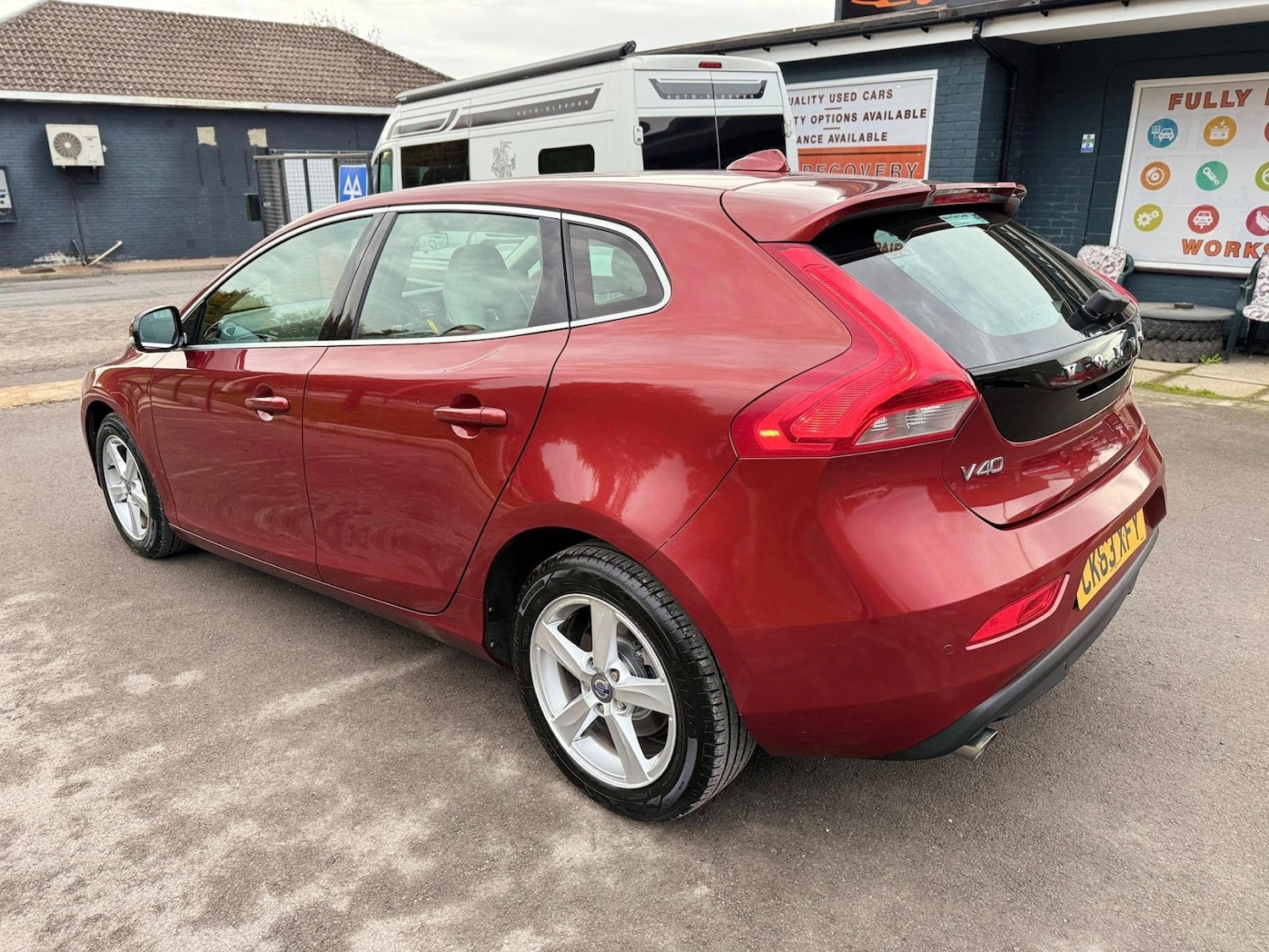 Used Volvo V40 2013 for sale - 76402282: Photo 3