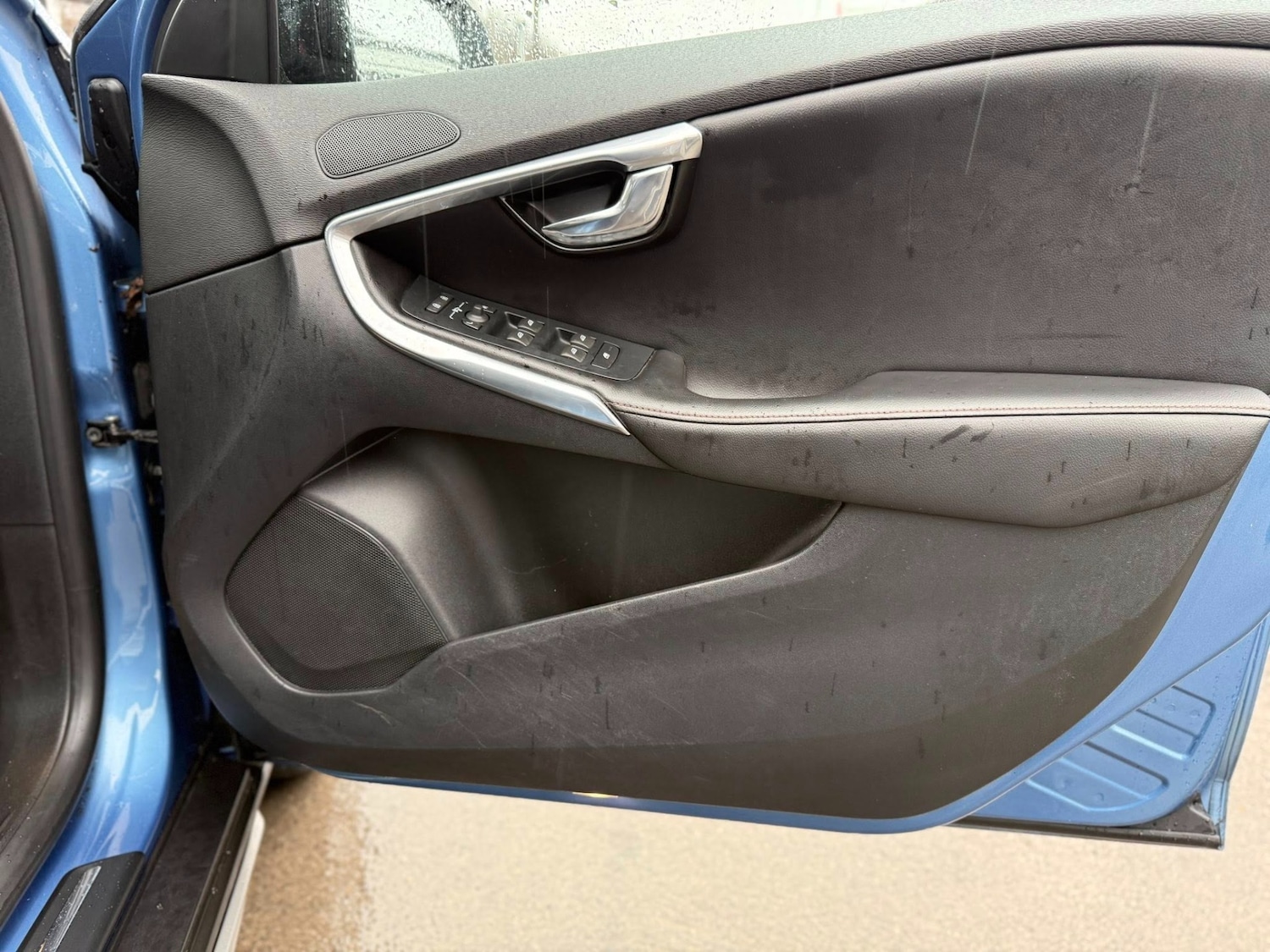 Used Volvo V40 2016 for sale - 77208203: Photo 13