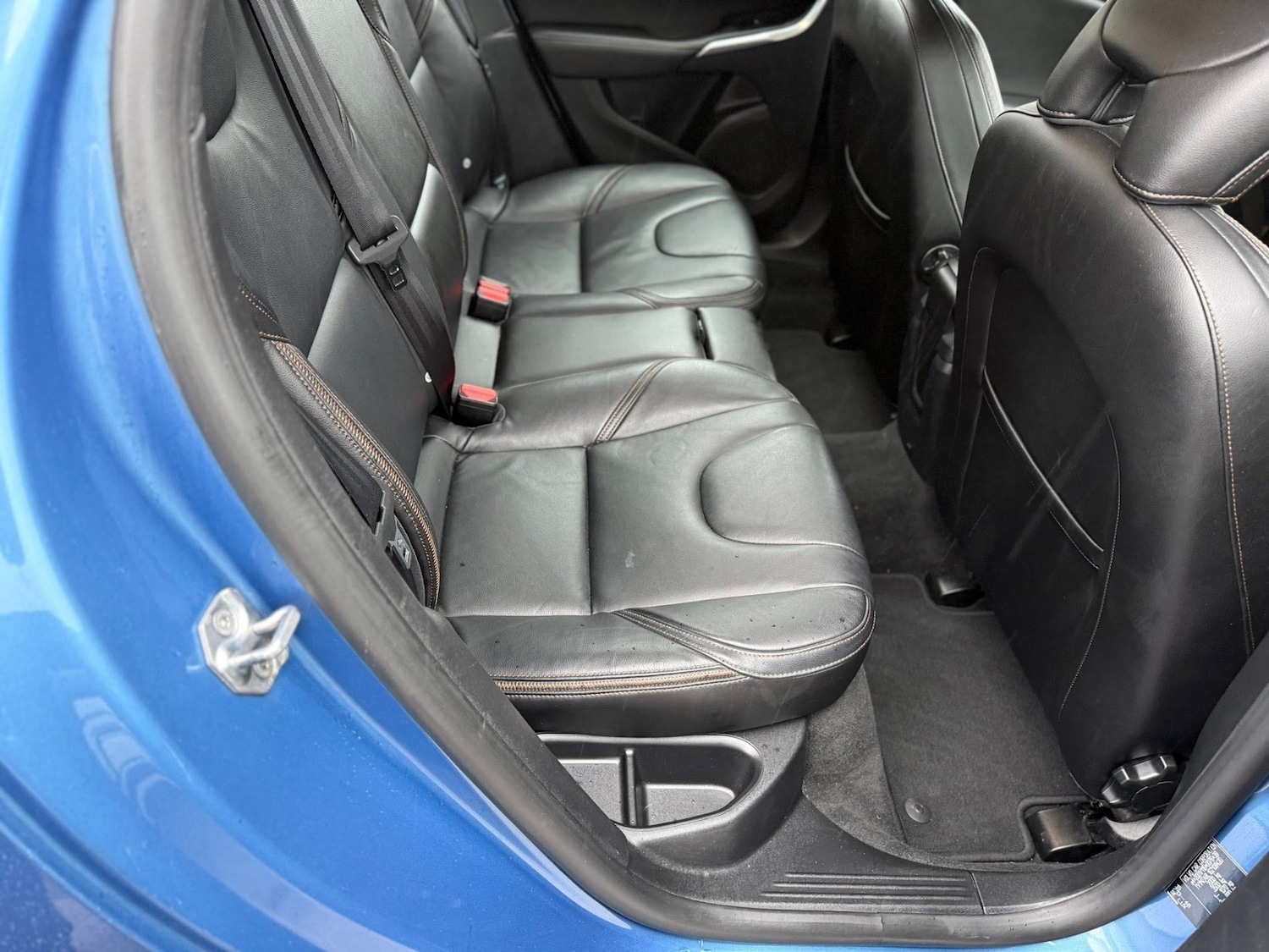 Used Volvo V40 2016 for sale - 77208203: Photo 17