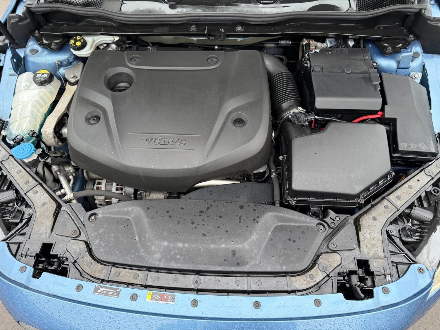 Used Volvo V40 2016 for sale - 77208203: Photo 24