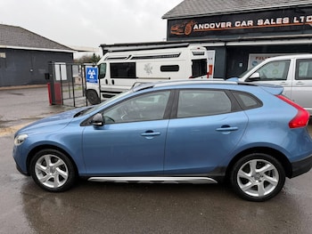 Used Volvo V40 2016 for sale - 77208203: Photo
