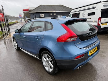 Used Volvo V40 2016 for sale - 77208203: Photo