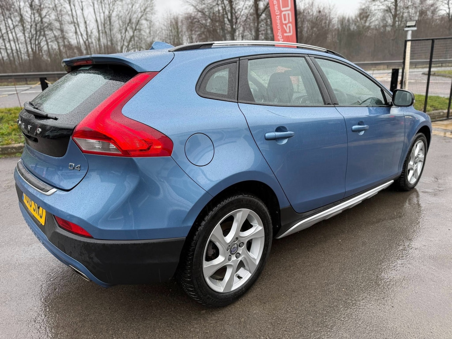 Used Volvo V40 2016 for sale - 77208203: Photo 6
