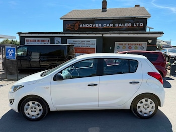 Used Hyundai i20 2014 for sale - 79478399: Photo