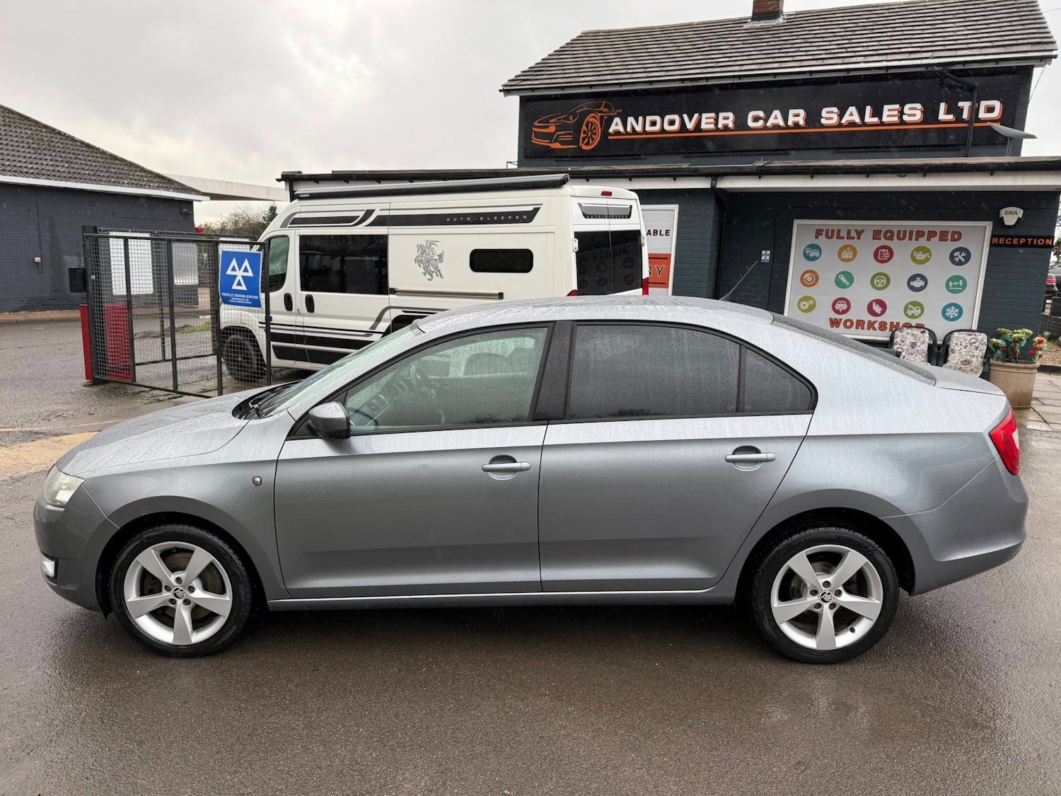 Used Skoda Rapid 2013 for sale - 77283024: Photo 2