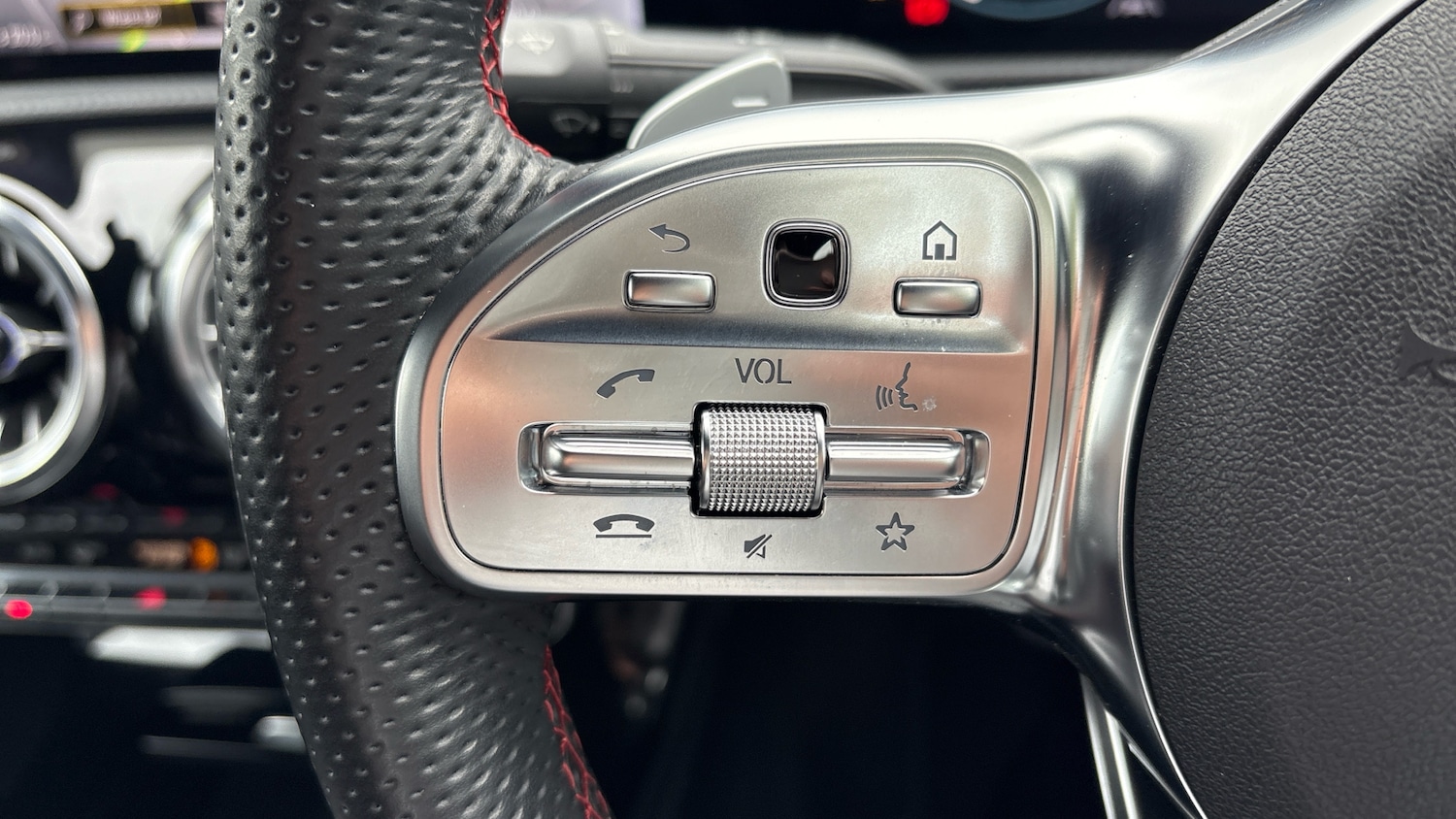 Used Mercedes-Benz CLA 2023 for sale - 76274372: Photo 31