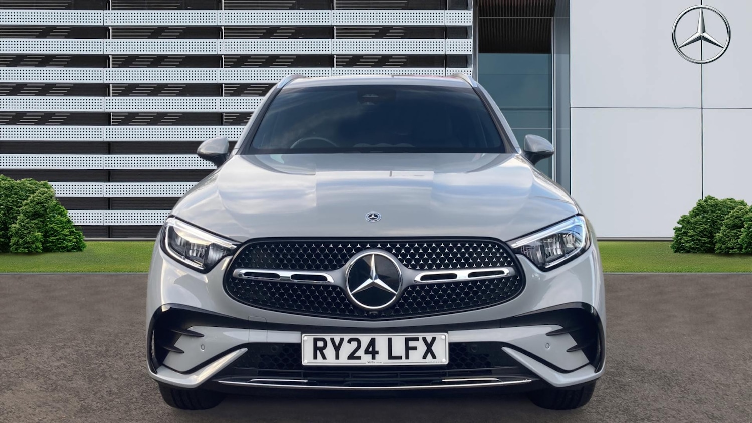 Used Mercedes-Benz GLC 2024 for sale - 76612525: Photo 3