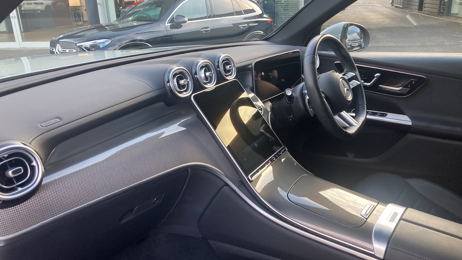 Used Mercedes-Benz GLC 2024 for sale - 76612525: Photo 9