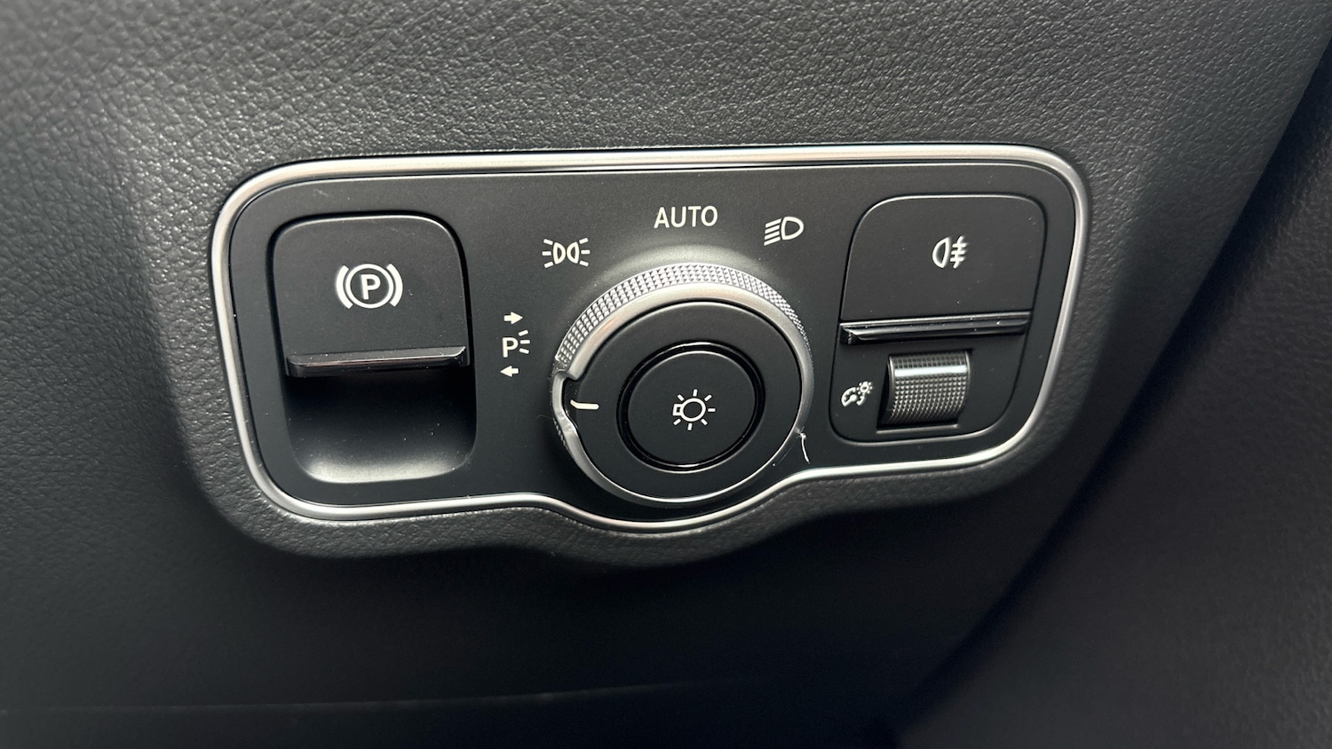 Used Mercedes-Benz EQA 2025 for sale - 76329905: Photo 25