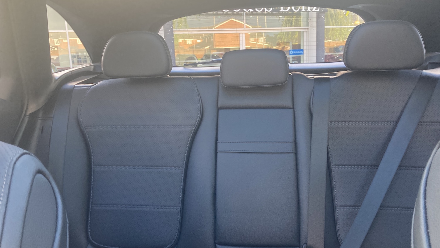 Used Mercedes-Benz GLC 2025 for sale - 76627820: Photo 15