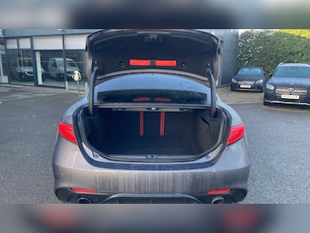 Used Alfa Romeo Giulia 2021 for sale - 76945318: Photo