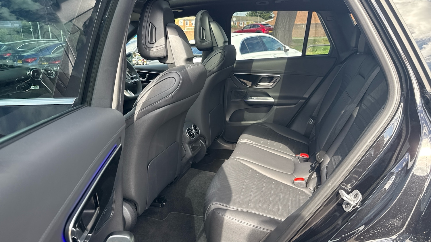 Used Mercedes-Benz GLC 2025 for sale - 76611142: Photo 16