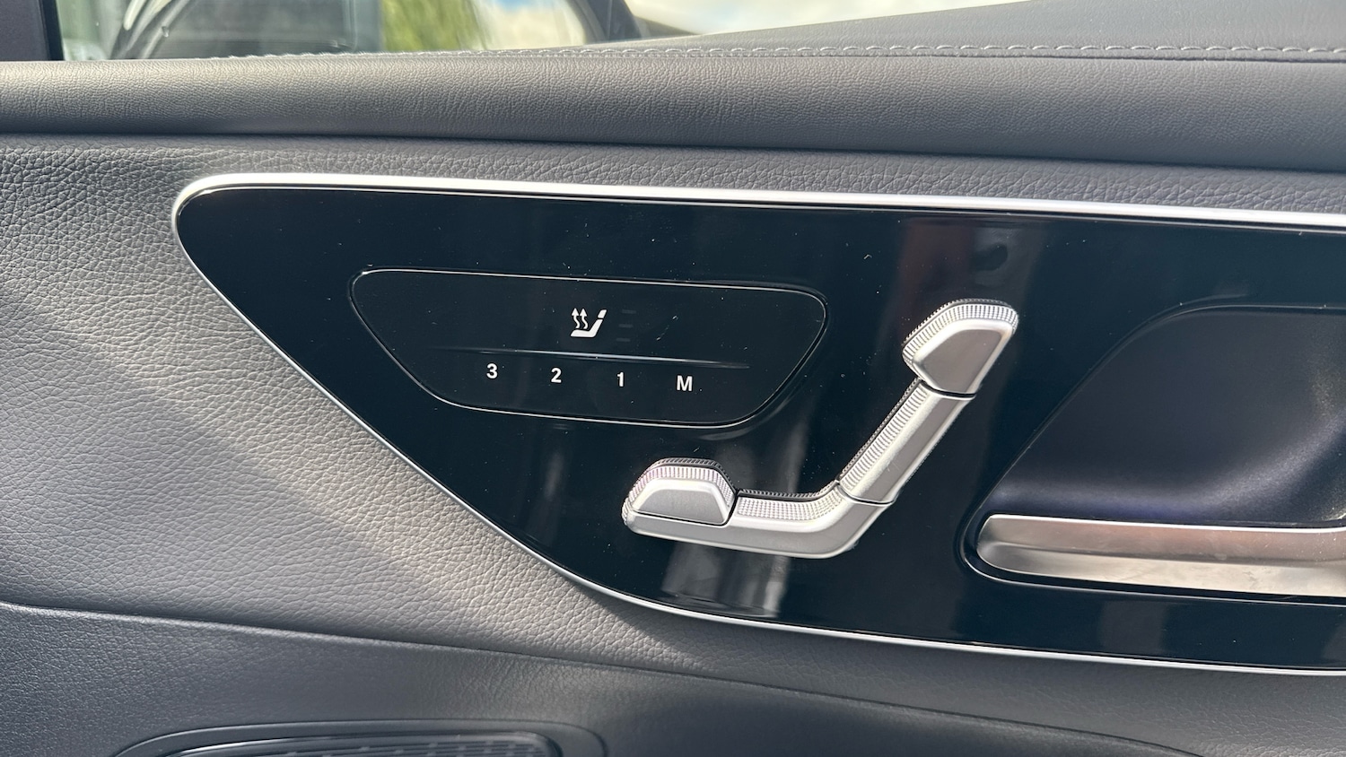 Used Mercedes-Benz GLC 2025 for sale - 76611142: Photo 31