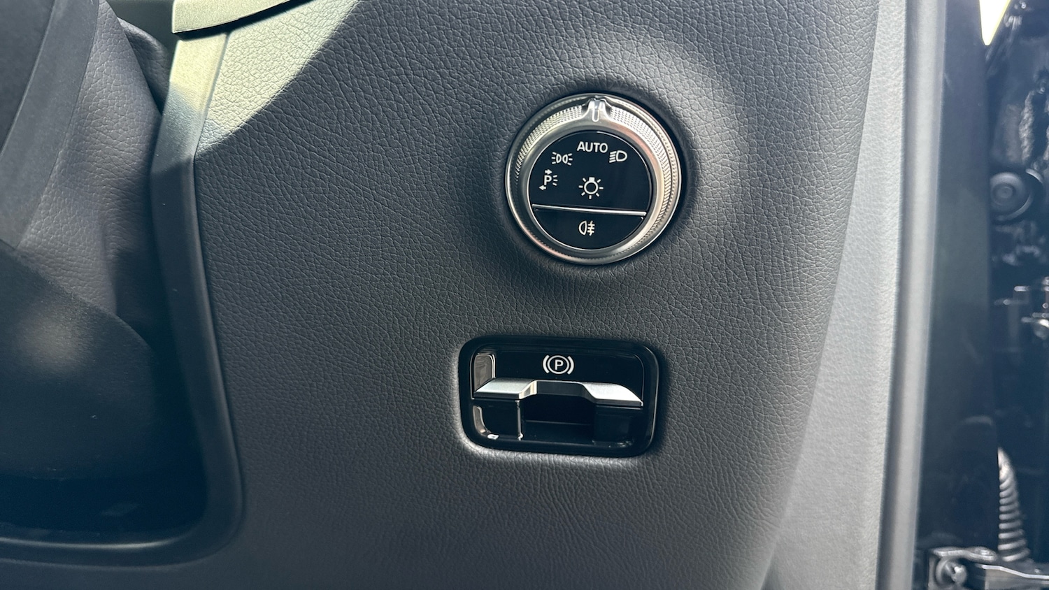 Used Mercedes-Benz GLC 2025 for sale - 76611142: Photo 32