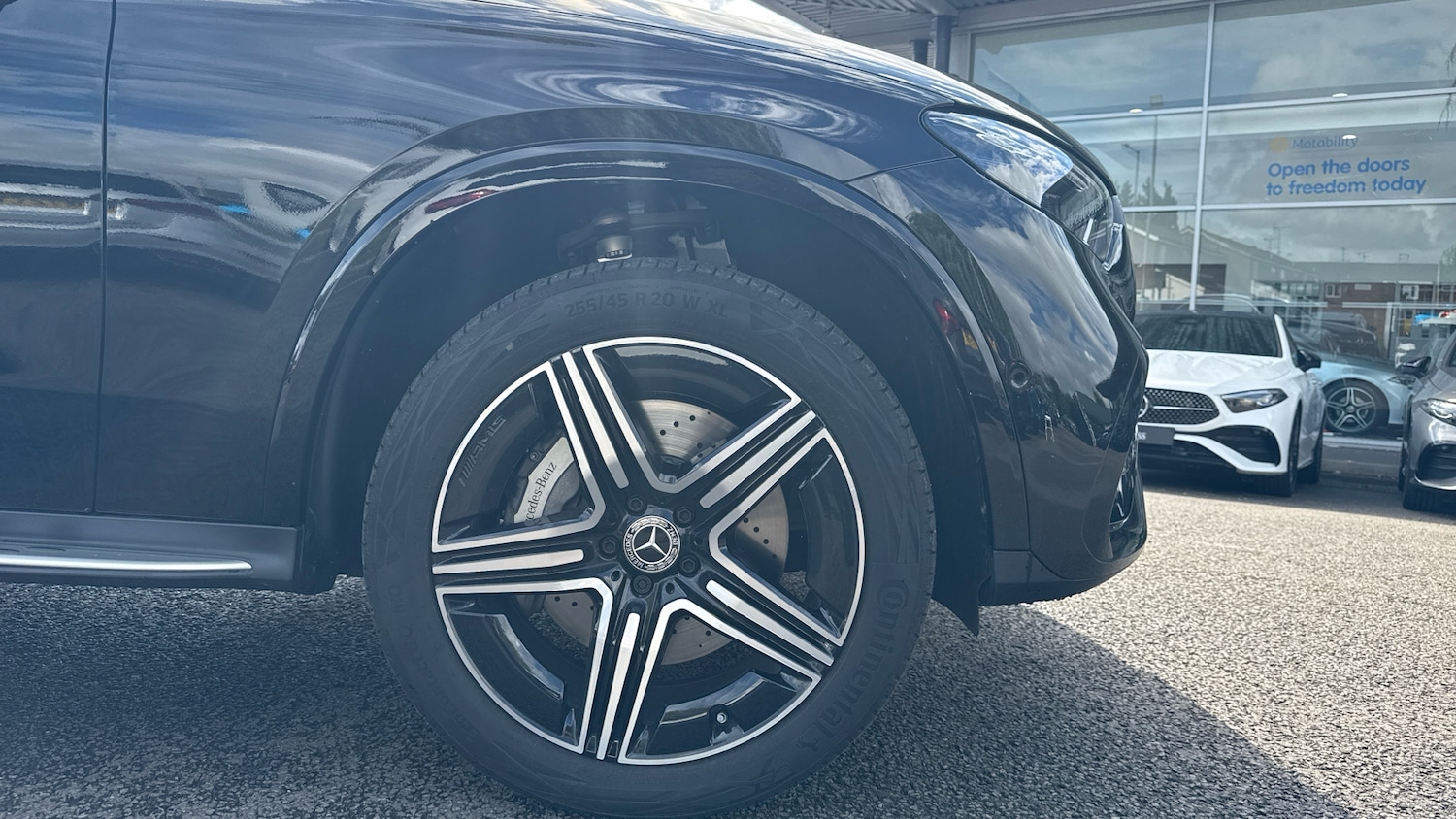 Used Mercedes-Benz GLC 2025 for sale - 76611142: Photo 7