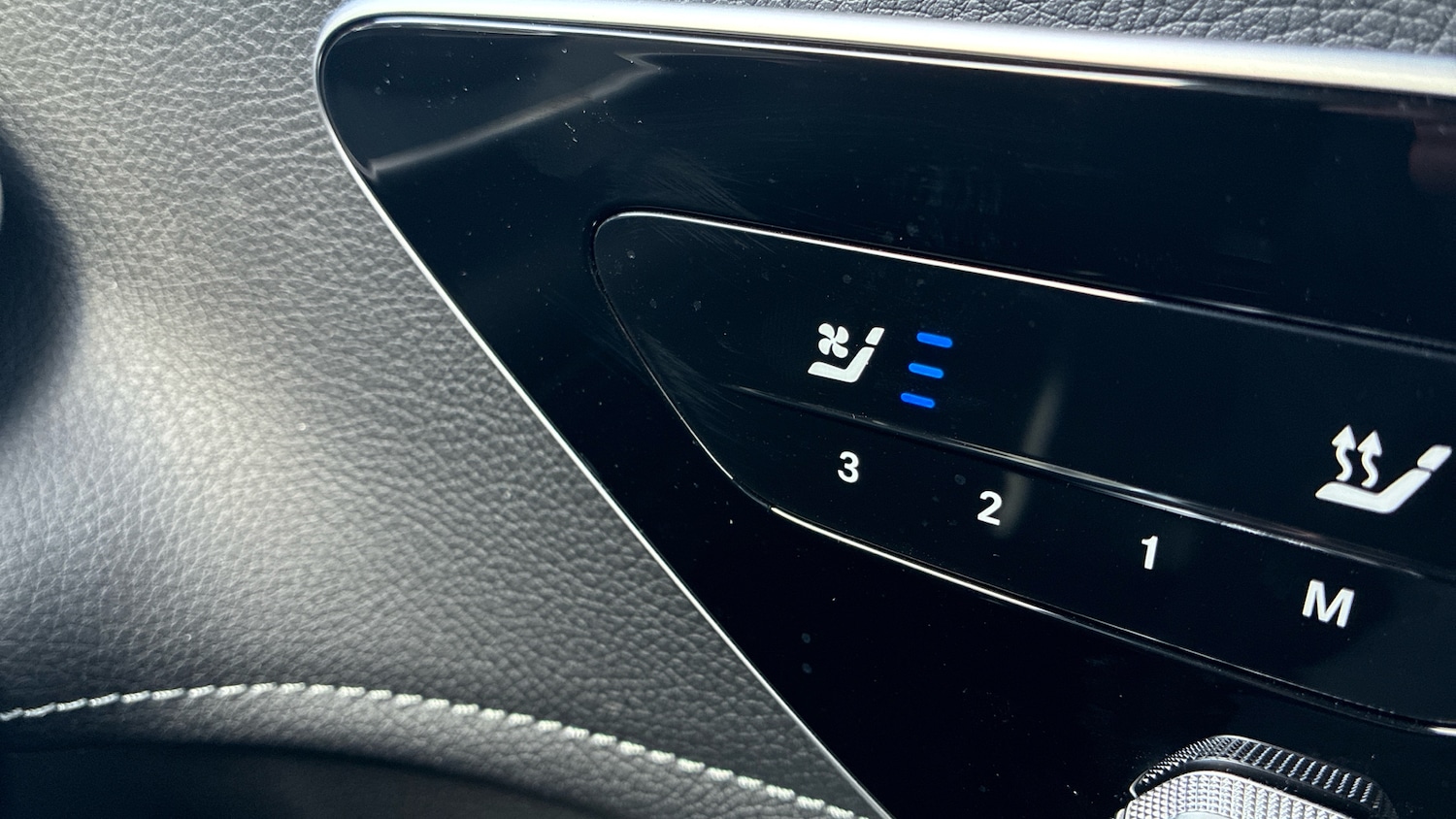 Used Mercedes-Benz EQA 2025 for sale - 77652939: Photo 24