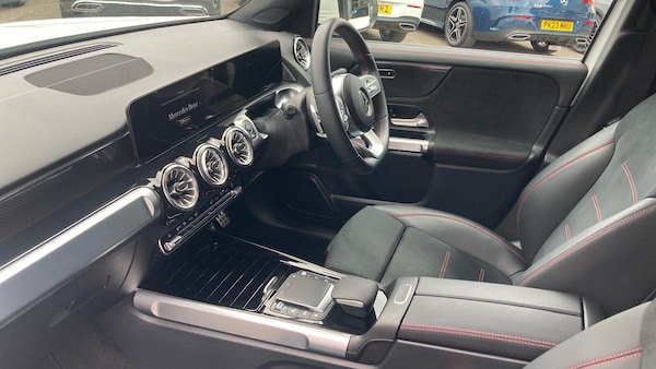 Used Mercedes-Benz GLB 2023 for sale - 75701518: Photo 9