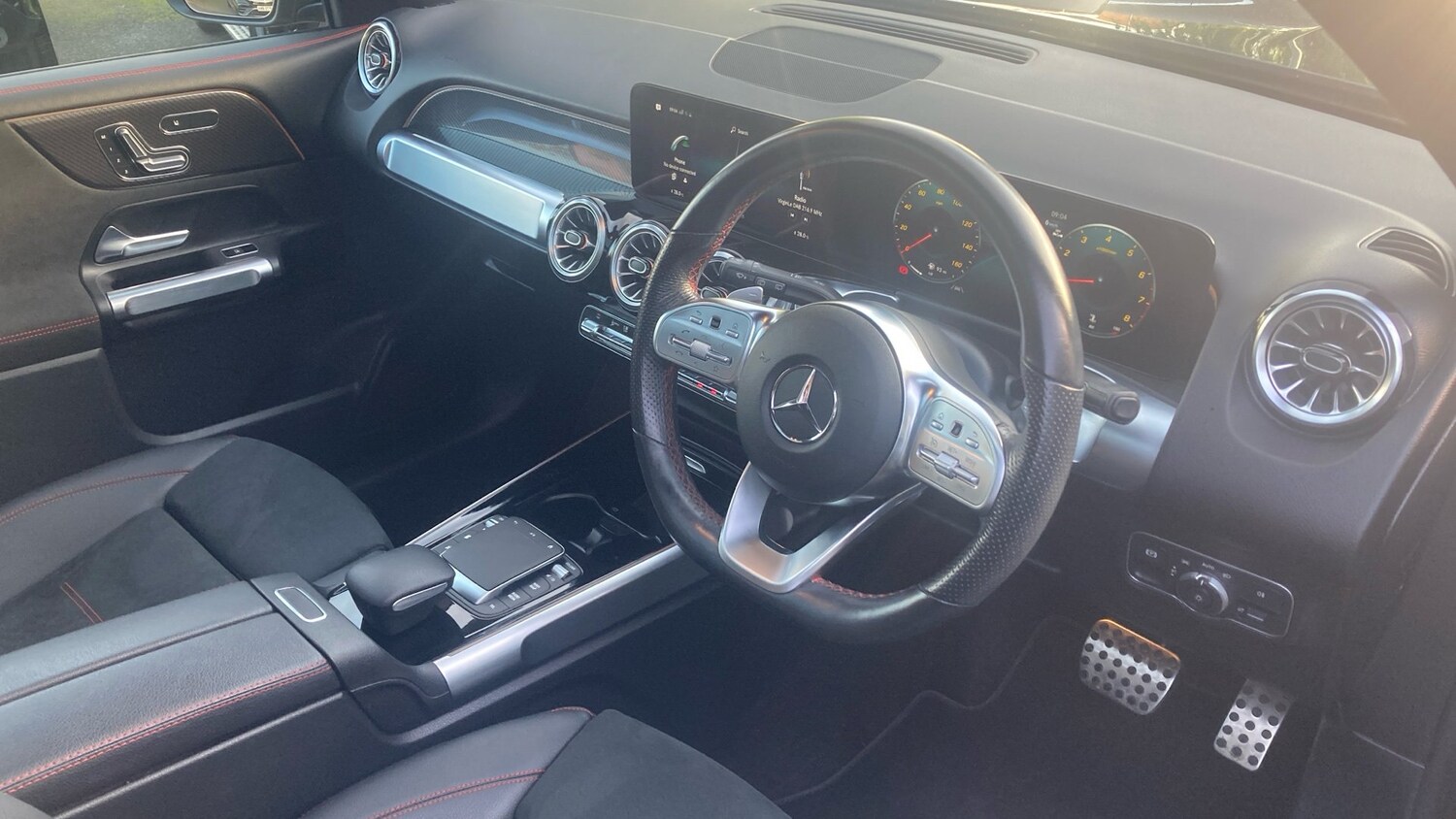 Used Mercedes-Benz GLB 2023 for sale - 76627903: Photo 11