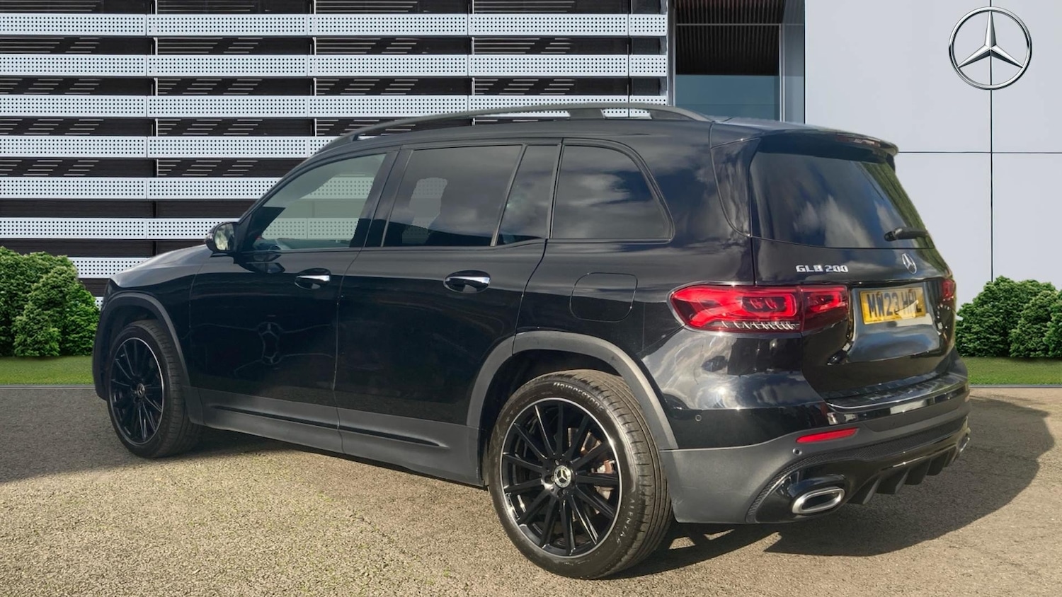 Used Mercedes-Benz GLB 2023 for sale - 76627903: Photo 2