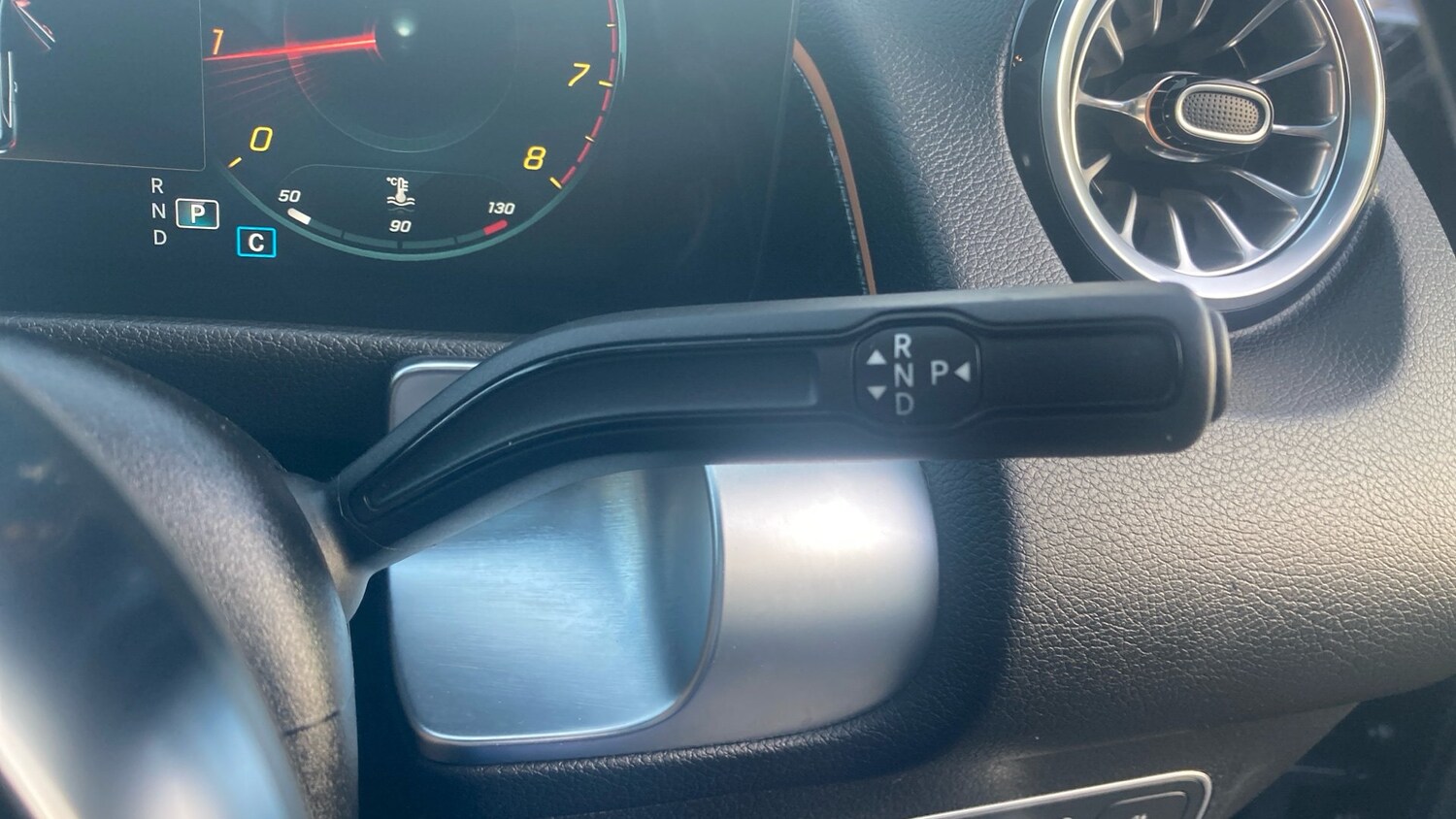 Used Mercedes-Benz GLB 2023 for sale - 76627903: Photo 31